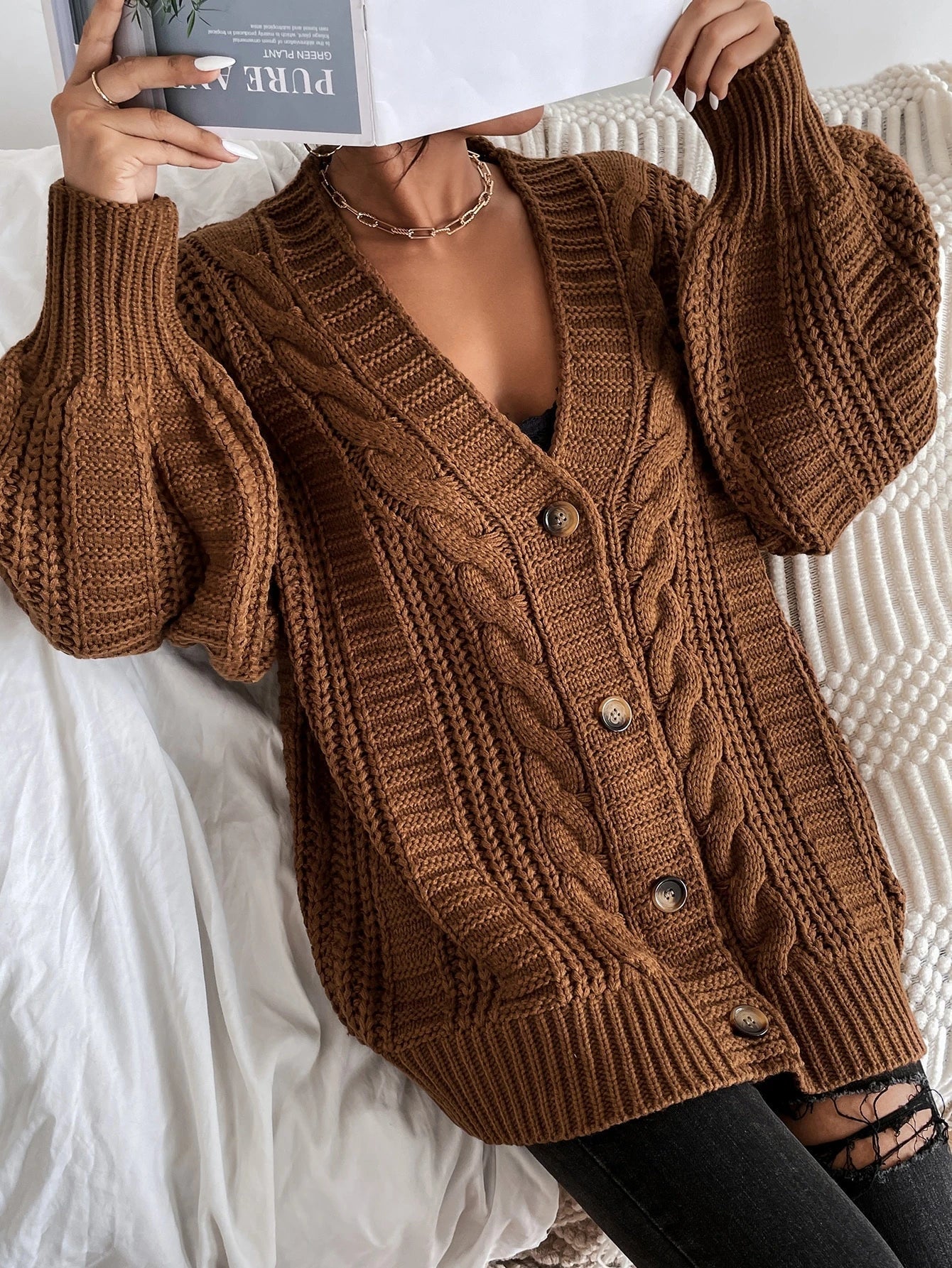 EVIE & BAY | OVERSIZED CABLE KNIT CARDIGAN FOR WOMEN