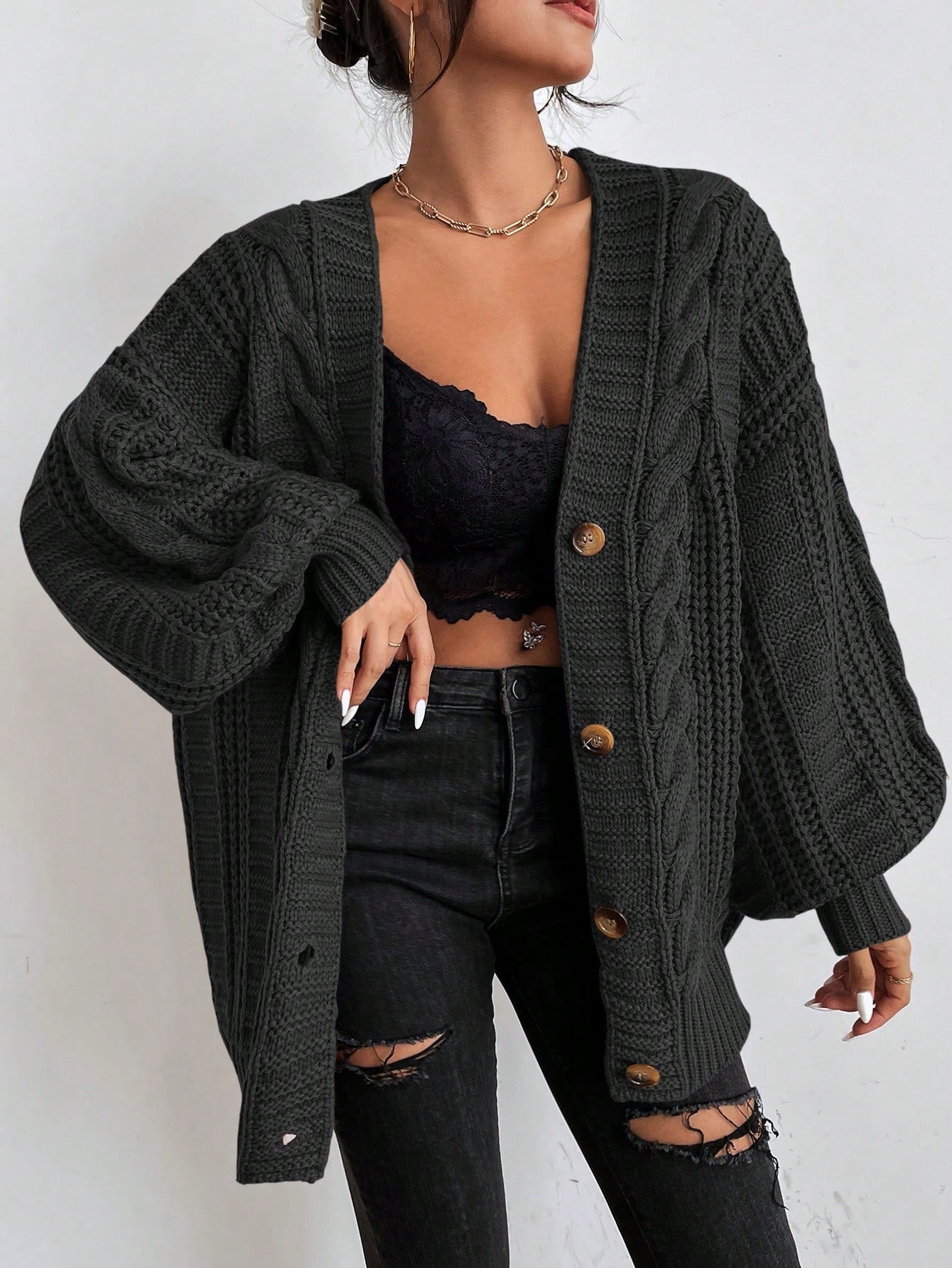 EVIE & BAY | OVERSIZED CABLE KNIT CARDIGAN FOR WOMEN