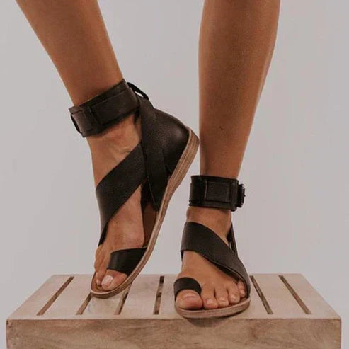 Uma | Gladiator Toe Ring Sandals